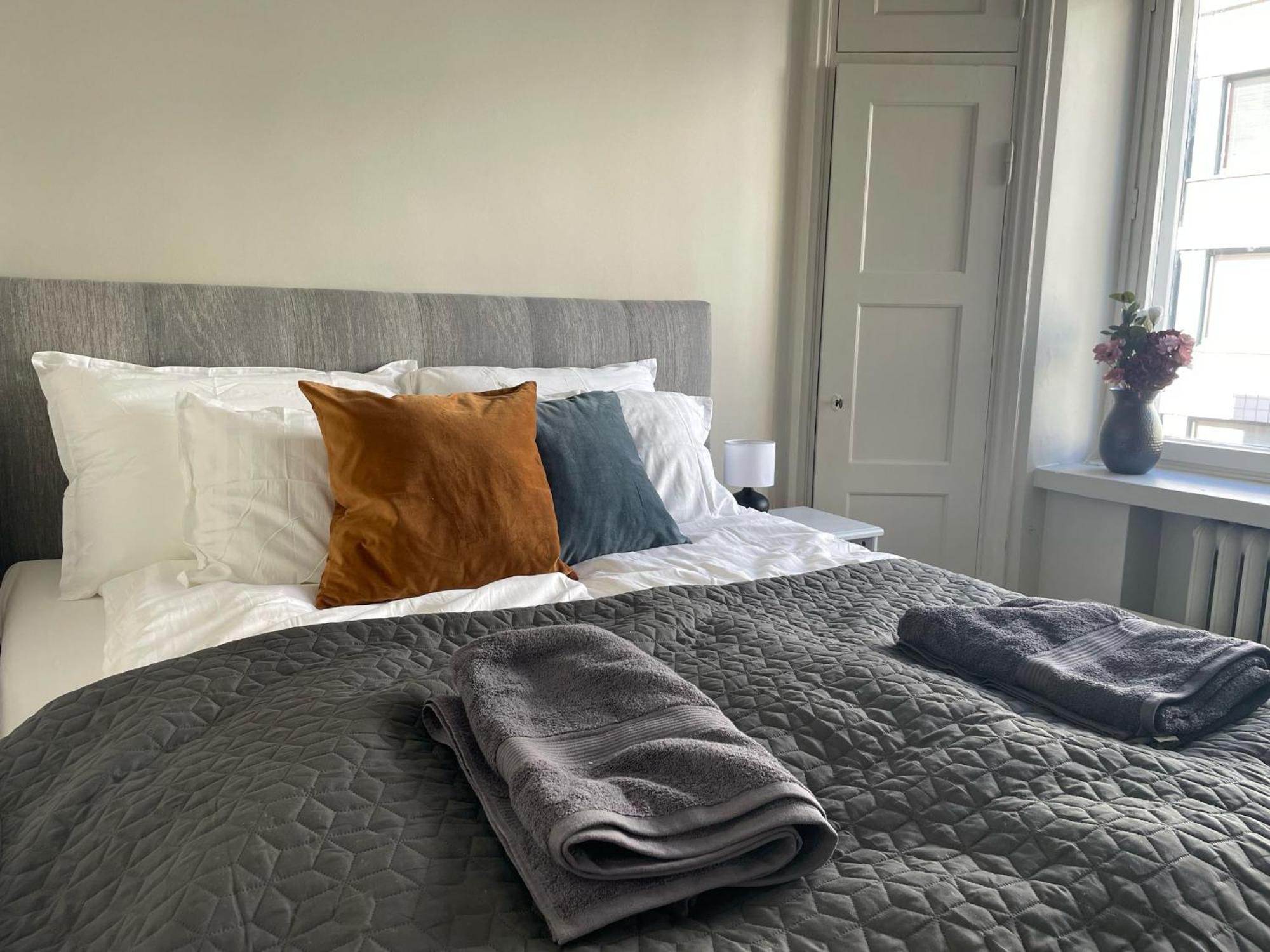 Appartement Luxury 2bdr In Center With Free Parking